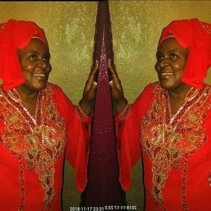 Meet your Posher, Elizabeth